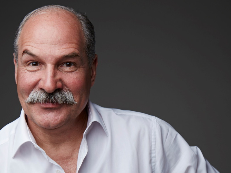 SZÍVVERÉS A MAGASBAN