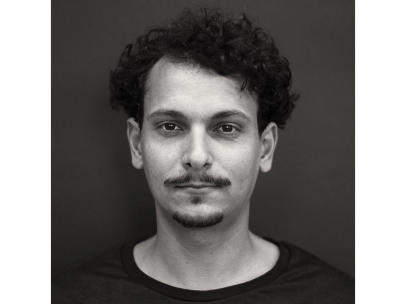 ШТА ЗНАЧИ БИТИ СРЕЋАН? – ПУТ ОД ФИЛОЗОФИЈЕ ДО РЕЛИГИОЗНОГ И ЕКОНОМСКОГ РАЗМИШЉАЊА