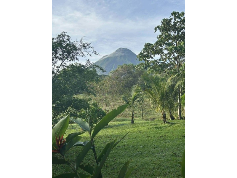 ПУТОВАЊЕ У ЧАРОБНИ СВЕТ КОСТАРИКЕ