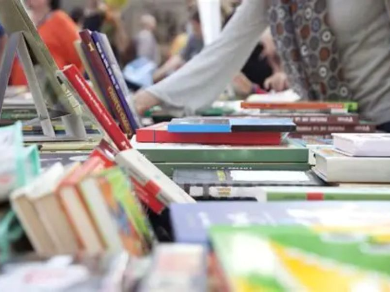 HÚSVÉTI KÖNYVVÁSÁR